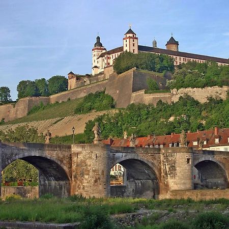 Gemuetliches Studio Im Herzen Wuerzburgs Bagian luar foto